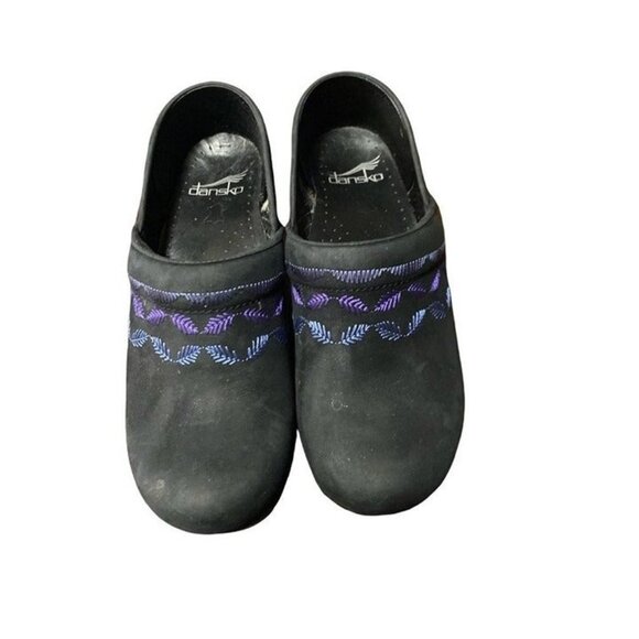 Dansko 36 Black shoes suede leather with embroidery Size 5 1/2 mules clogs EUC - Picture 1 of 5
